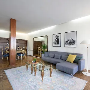 https://lujoso-apt-2-dormitorios-con-vista-al-mar-y.sansebastianhotels.net